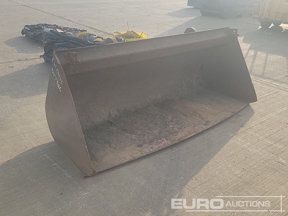 Godet 88" Loading Bucket to suit Telehandler (Damaged): photos 7 Godet 88" Loading Bucket to suit Telehandler (Damaged): photos 7