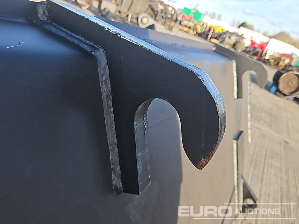 Godet neuf 90" Loading Bucket to suit Telehandler: photos 13