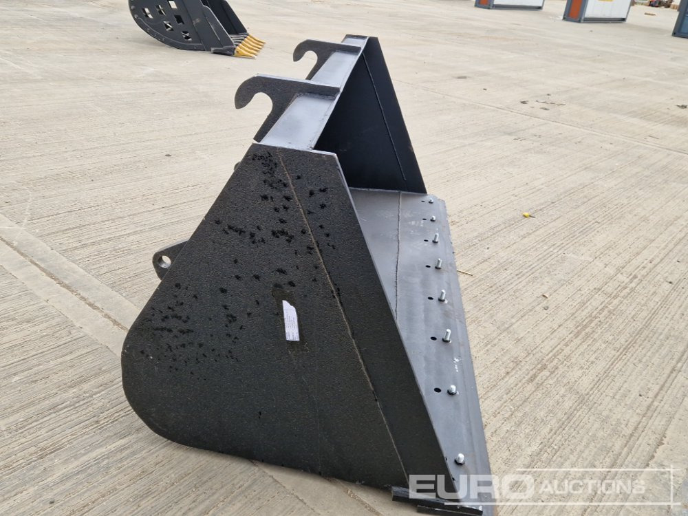 Godet neuf 90" Loading Bucket to suit Telehandler: photos 8 Godet neuf 90" Loading Bucket to suit Telehandler: photos 8