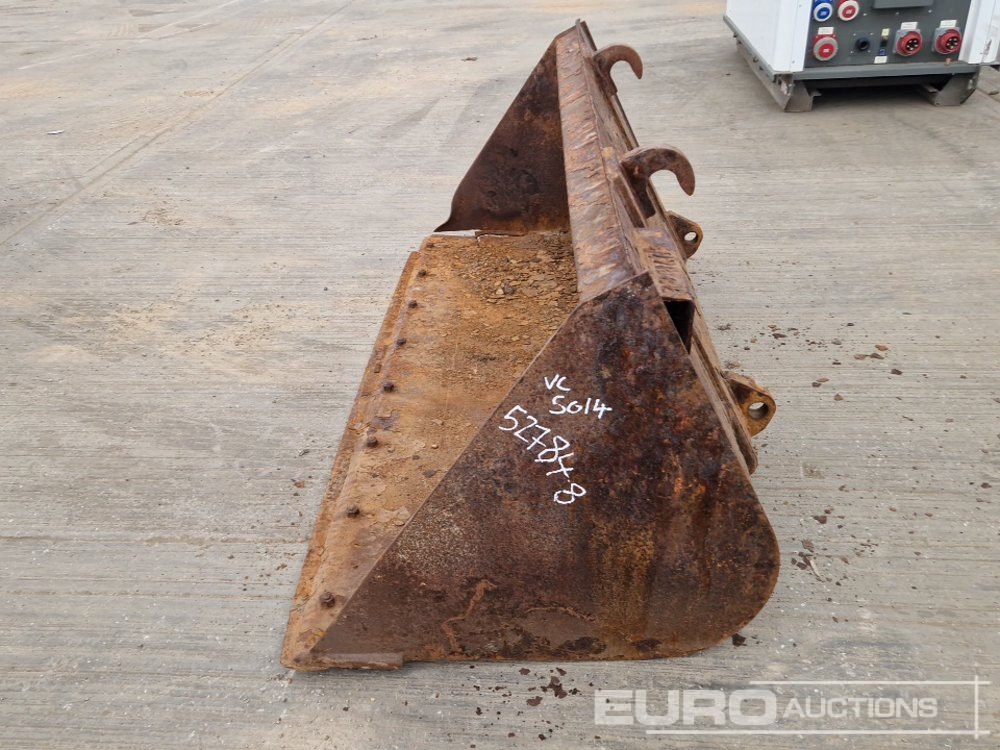 90" Loading Bucket to suit Telehandler - Godet: photos 2 90" Loading Bucket to suit Telehandler - Godet: photos 2