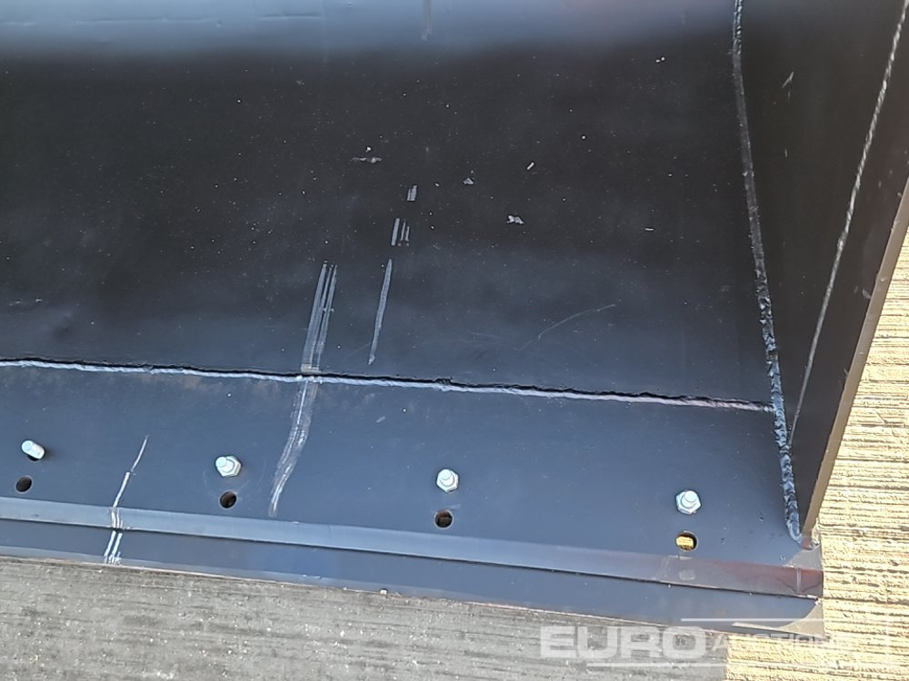 Godet neuf 90" Loading Bucket to suit Telehandler: photos 17