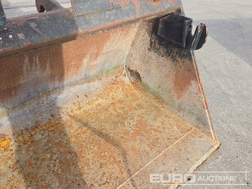 Godet 92" Loading Bucket to suit Telehandler: photos 8