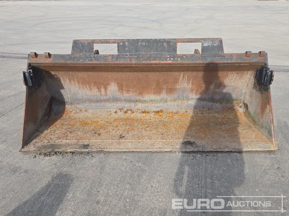 Godet 92" Loading Bucket to suit Telehandler: photos 7