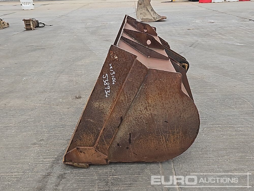 96" Loading Bucket to suit Telehandler - Godet: photos 2 96" Loading Bucket to suit Telehandler - Godet: photos 2