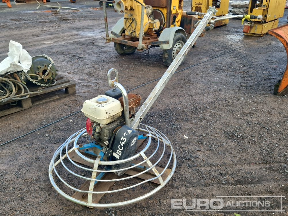 Bartell 900mm Power Float, Honda Engine - Travaux routiers: photos 4 Bartell 900mm Power Float, Honda Engine - Travaux routiers: photos 4