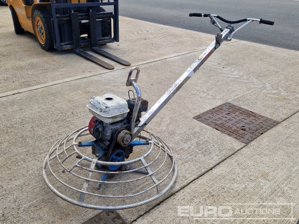 Bartell Petrol Power Float, Honda Engine (Spares) - Travaux routiers: photos 1 Bartell Petrol Power Float, Honda Engine (Spares) - Travaux routiers: photos 1