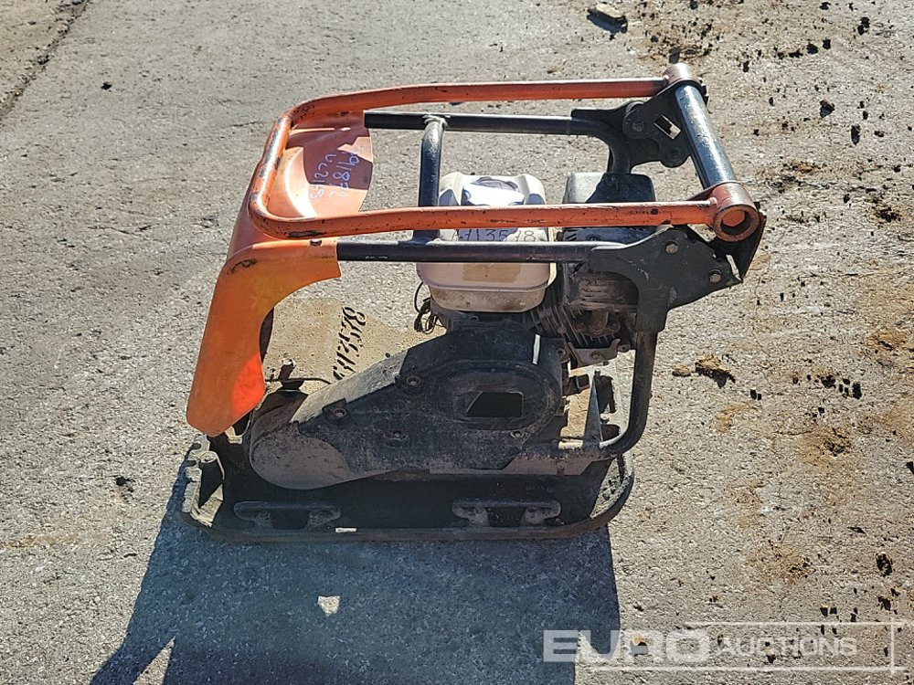 Belle Petrol Compaction Plate, Honda Engine - Travaux routiers: photos 2 Belle Petrol Compaction Plate, Honda Engine - Travaux routiers: photos 2