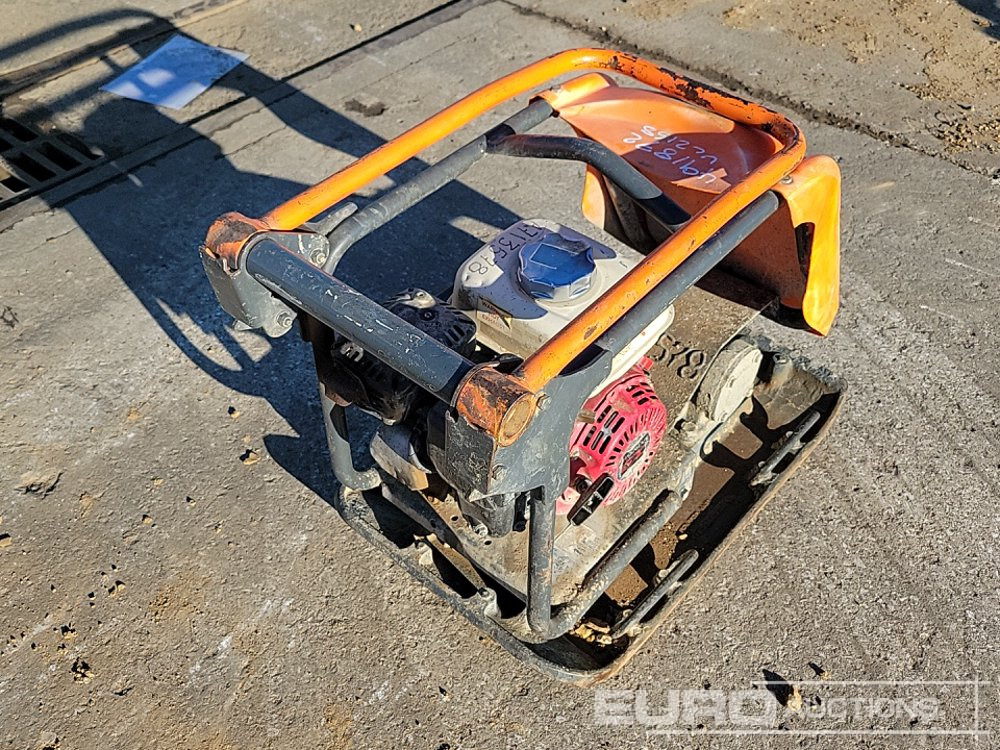 Belle Petrol Compaction Plate, Honda Engine - Travaux routiers: photos 5 Belle Petrol Compaction Plate, Honda Engine - Travaux routiers: photos 5