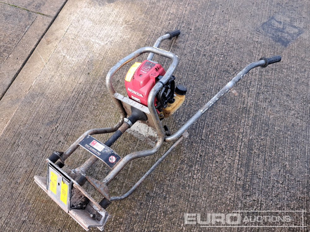 Belle Vibrating Screed Drive Unit, Honda Engine - Travaux routiers: photos 1 Belle Vibrating Screed Drive Unit, Honda Engine - Travaux routiers: photos 1
