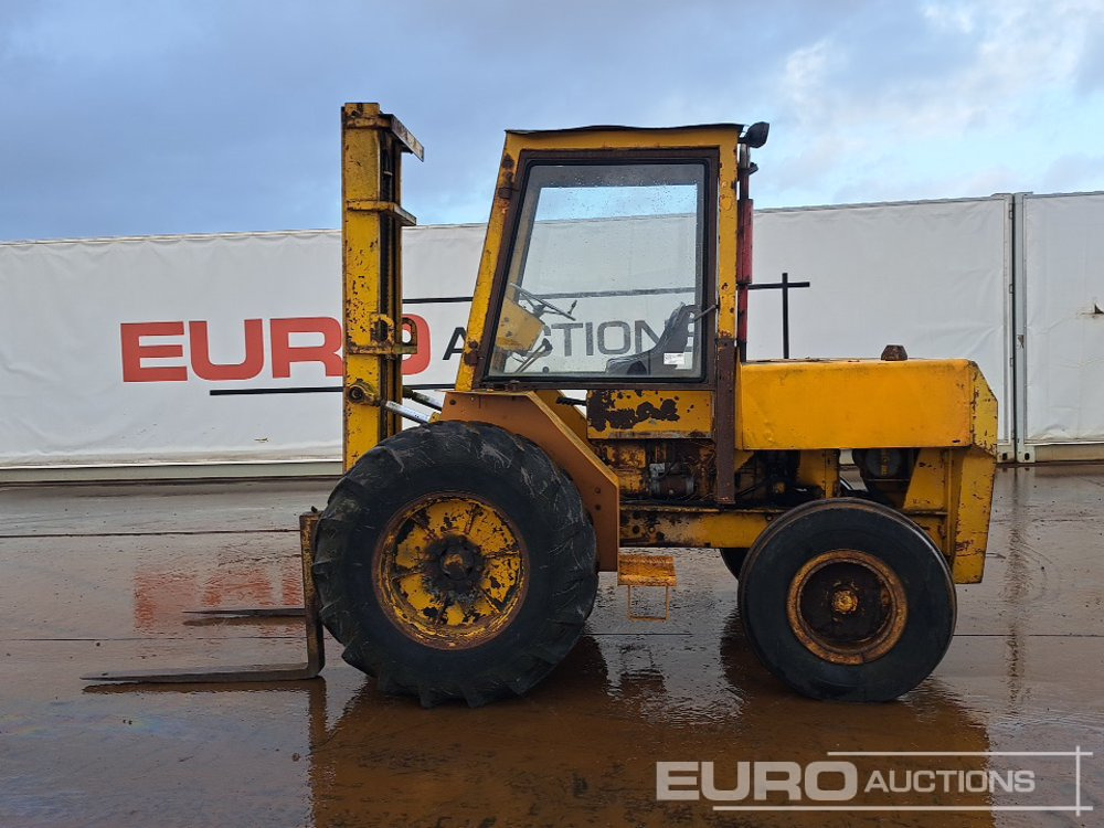 Bonser S45 2WD Rough Terrain Forklift, 2 Stage, Mast - Chariot tout terrain: photos 2 Bonser S45 2WD Rough Terrain Forklift, 2 Stage, Mast - Chariot tout terrain: photos 2