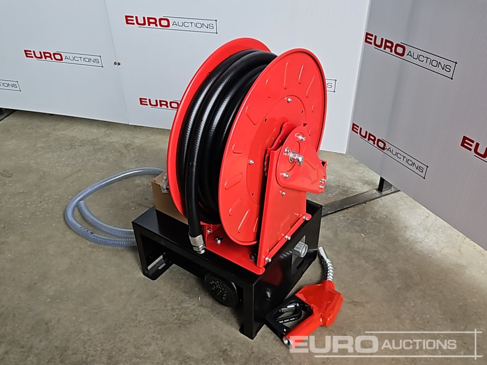 Boss 220v Pump Hose Reel - Équipement de garage: photos 5 Boss 220v Pump Hose Reel - Équipement de garage: photos 5