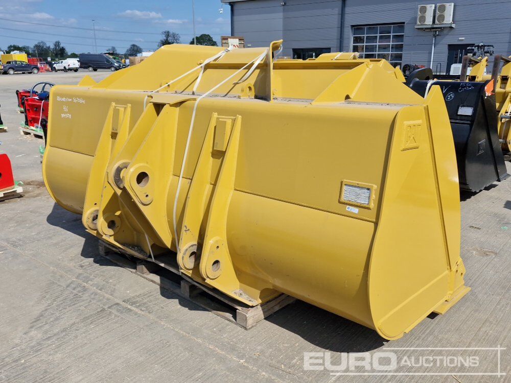 CAT 126" Loading Bucket to suit Wheeled Loader - Godet: photos 5 CAT 126" Loading Bucket to suit Wheeled Loader - Godet: photos 5