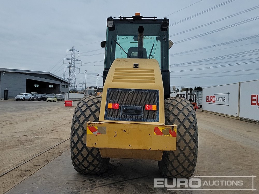 CAT CP533E - Compacteur: photos 4 CAT CP533E - Compacteur: photos 4