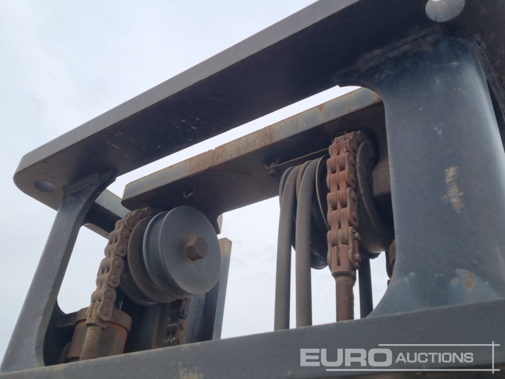 Chariot élévateur CAT DP70: photos 18 Chariot élévateur CAT DP70: photos 18