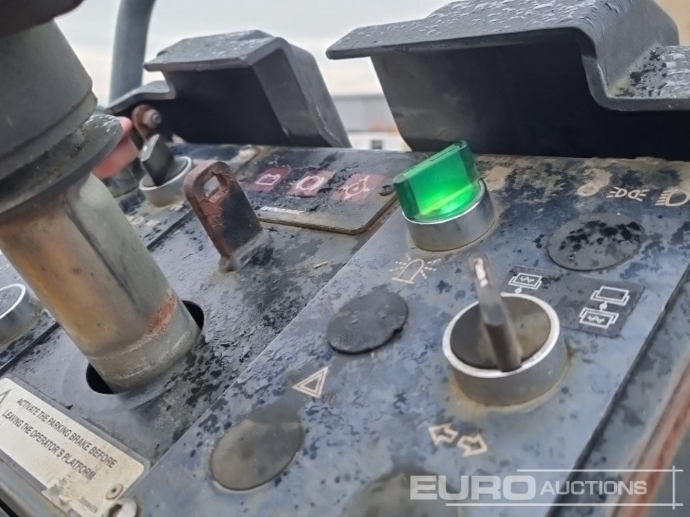 Compacteur Dynapac CC122: photos 31 Compacteur Dynapac CC122: photos 31