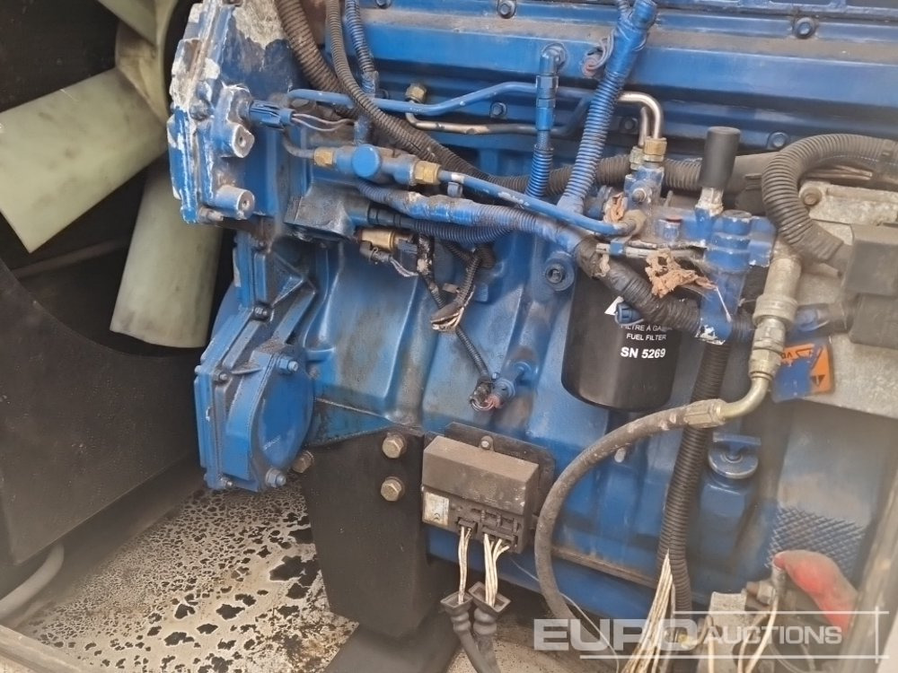 Groupe électrogène FG Wilson Diesel Generator, 6 Cylinder Perkins Engine: photos 19 Groupe électrogène FG Wilson Diesel Generator, 6 Cylinder Perkins Engine: photos 19