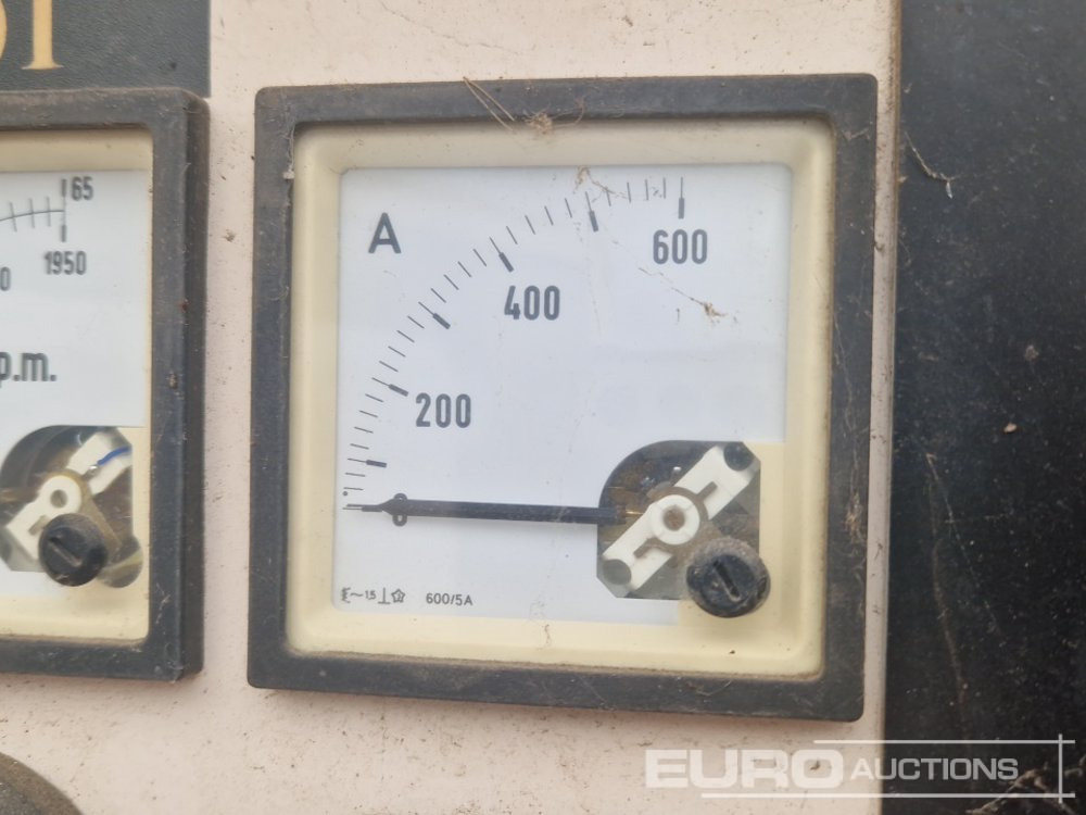 Groupe électrogène FG Wilson Diesel Generator, 6 Cylinder Perkins Engine: photos 9 Groupe électrogène FG Wilson Diesel Generator, 6 Cylinder Perkins Engine: photos 9