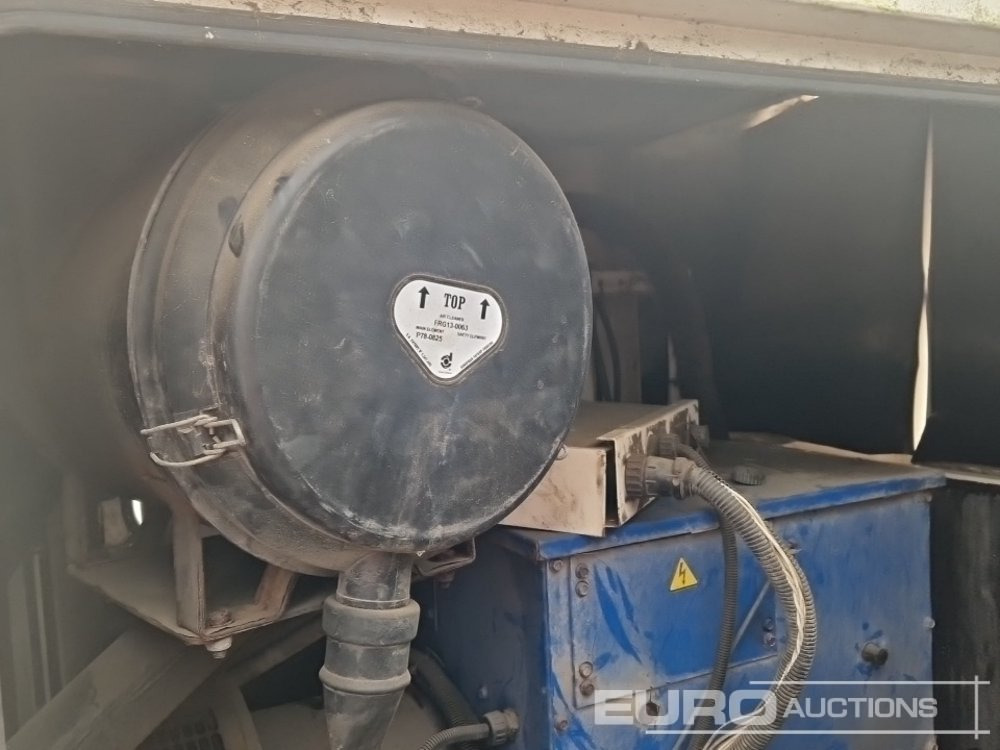 Groupe électrogène FG Wilson Diesel Generator, 6 Cylinder Perkins Engine: photos 20 Groupe électrogène FG Wilson Diesel Generator, 6 Cylinder Perkins Engine: photos 20