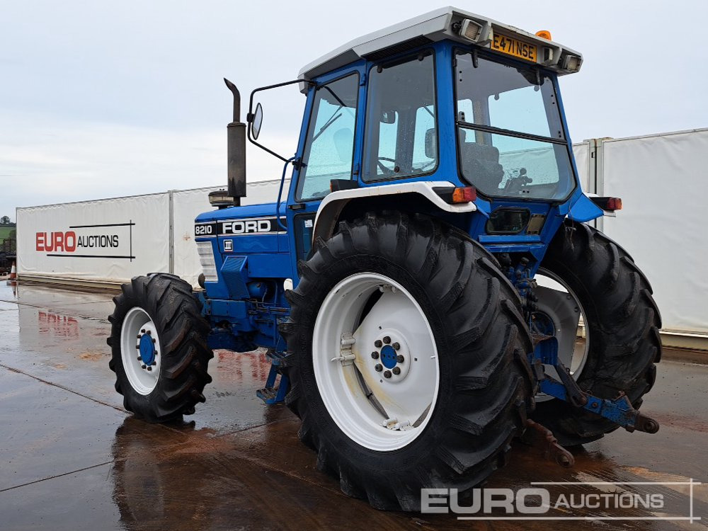 Ford 8210 - Tracteur agricole: photos 3 Ford 8210 - Tracteur agricole: photos 3
