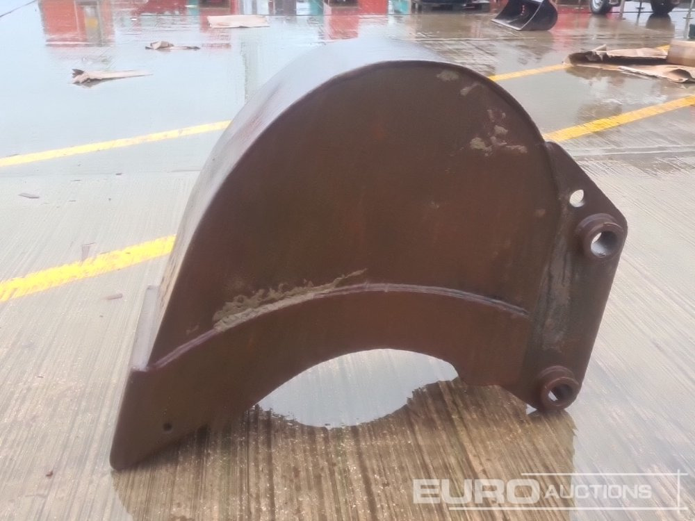 Geith 16" Digging Bucket 65mm Pin to suit 13 Ton Excavator - Godet: photos 2 Geith 16" Digging Bucket 65mm Pin to suit 13 Ton Excavator - Godet: photos 2
