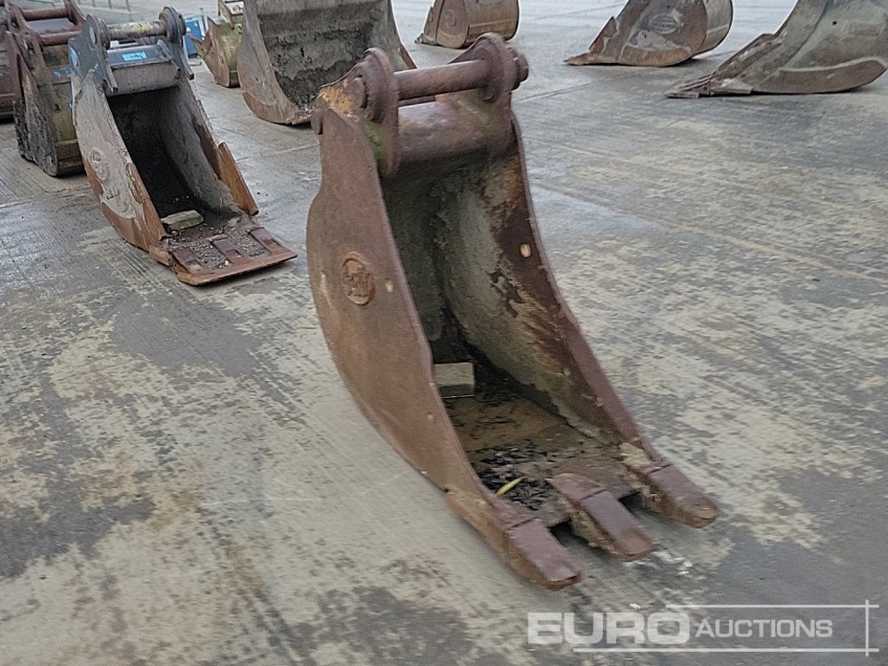 Geith 18" Digging Bucket 65mm Pin to suit 13 Ton Excavator - Godet: photos 3 Geith 18" Digging Bucket 65mm Pin to suit 13 Ton Excavator - Godet: photos 3