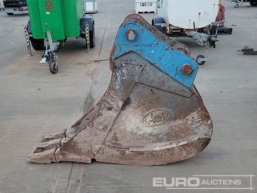 Geith 18" Digging Bucket 80mm Pin to suit 20 Ton Excavator - Godet: photos 2 Geith 18" Digging Bucket 80mm Pin to suit 20 Ton Excavator - Godet: photos 2