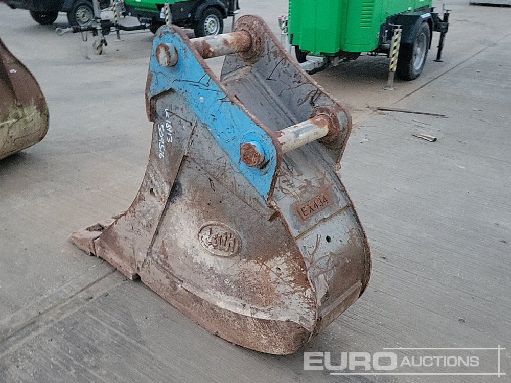 Geith 18" Digging Bucket 80mm Pin to suit 20 Ton Excavator - Godet: photos 3 Geith 18" Digging Bucket 80mm Pin to suit 20 Ton Excavator - Godet: photos 3