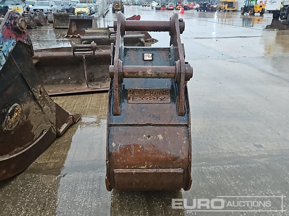 Geith 24" Digging Bucket 80mm Pin to suit 20 Ton Excavator - Godet: photos 4 Geith 24" Digging Bucket 80mm Pin to suit 20 Ton Excavator - Godet: photos 4