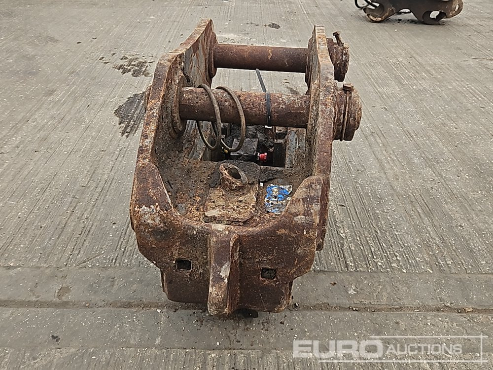 Geith Hydraulic Quick Hitch 65mm Pin to 13 Ton Excavator - Attache rapide: photos 4 Geith Hydraulic Quick Hitch 65mm Pin to 13 Ton Excavator - Attache rapide: photos 4