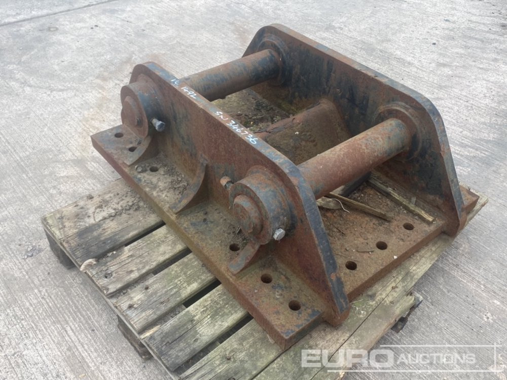Hammer Headstock 110mm Pin to suit 50 Ton Excavator - Marteau hydraulique: photos 3 Hammer Headstock 110mm Pin to suit 50 Ton Excavator - Marteau hydraulique: photos 3