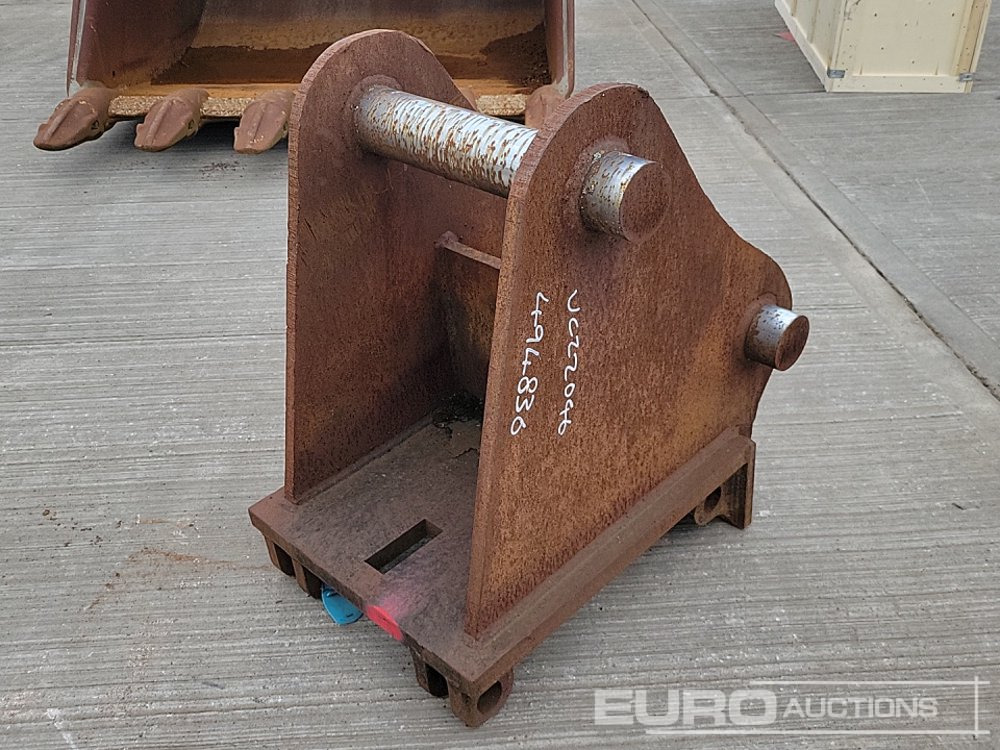 Headstock 100mm Pin to suit 40 Ton Excavator - Marteau hydraulique: photos 1 Headstock 100mm Pin to suit 40 Ton Excavator - Marteau hydraulique: photos 1