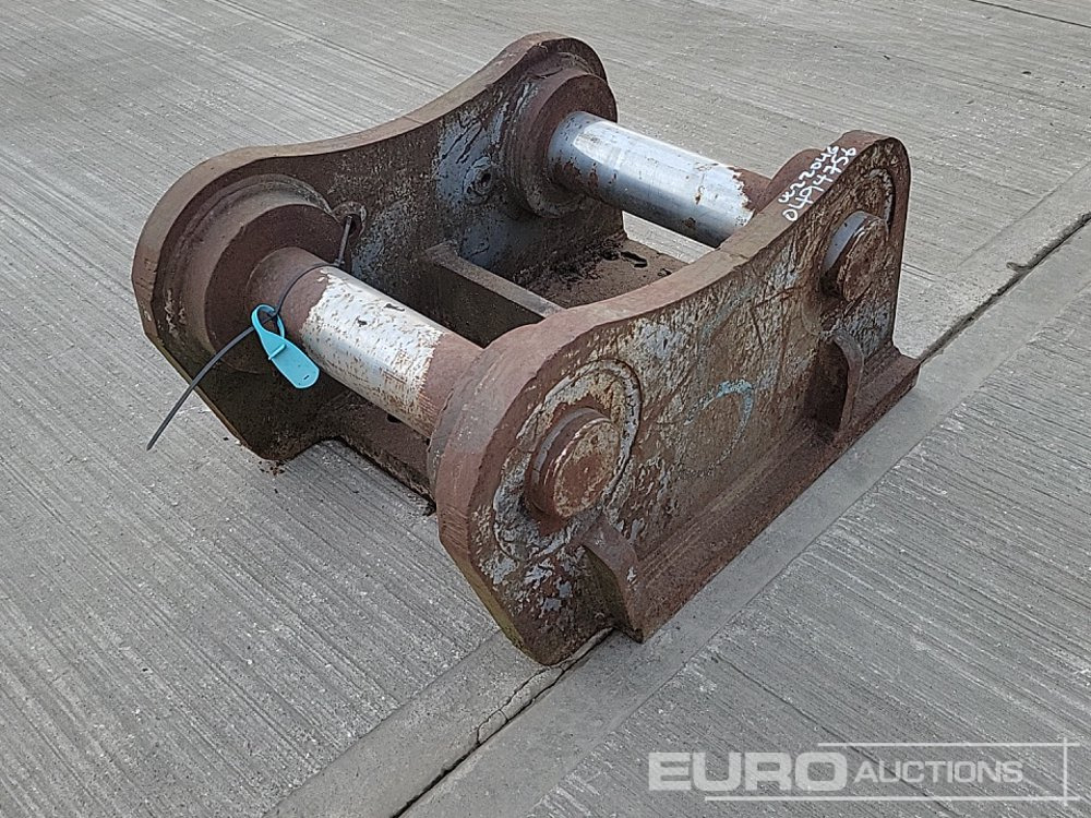 Headstock 130mm Pin to suit 70 Ton Excavator - Marteau hydraulique: photos 1 Headstock 130mm Pin to suit 70 Ton Excavator - Marteau hydraulique: photos 1