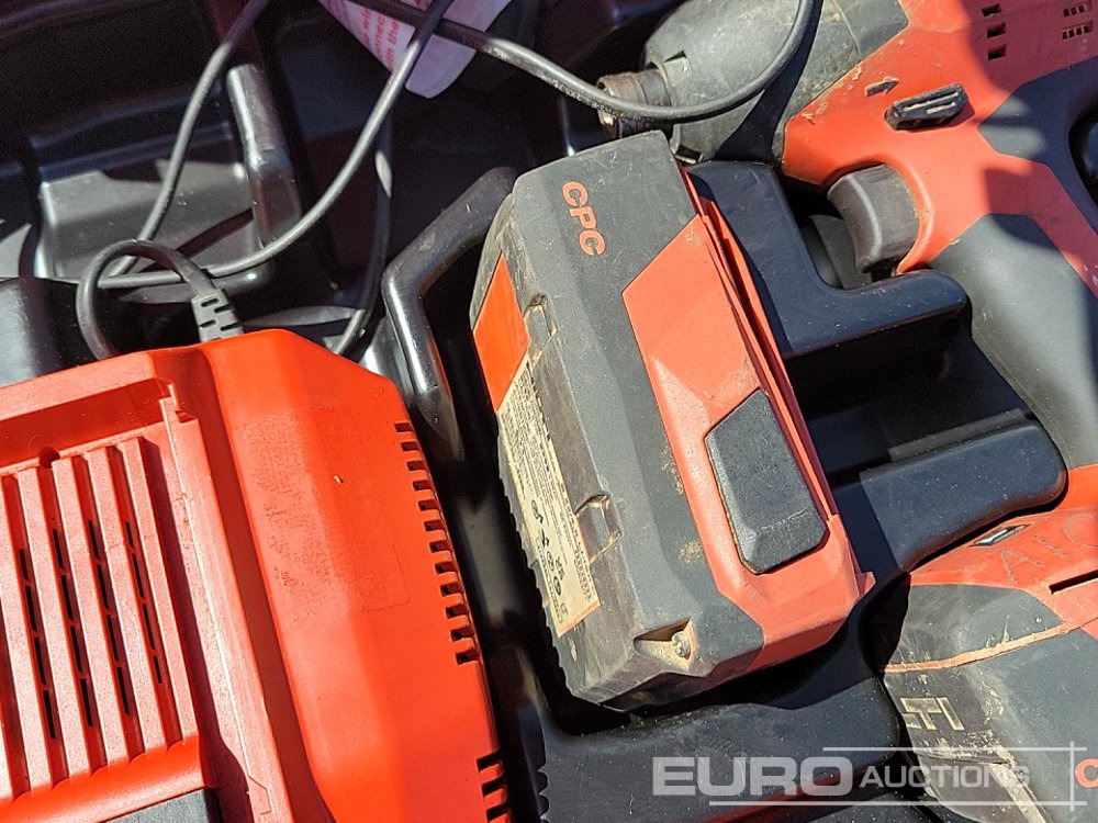 Matériel de chantier Hilti TE70-ATC/AVR 110Volt Hammer Drill, TE500-AVR 110Volt Hammer Drill (2 of), SID4-A22 Battery Impact Wrench, Charger, 21.6Volt Battery (2 of): photos 18