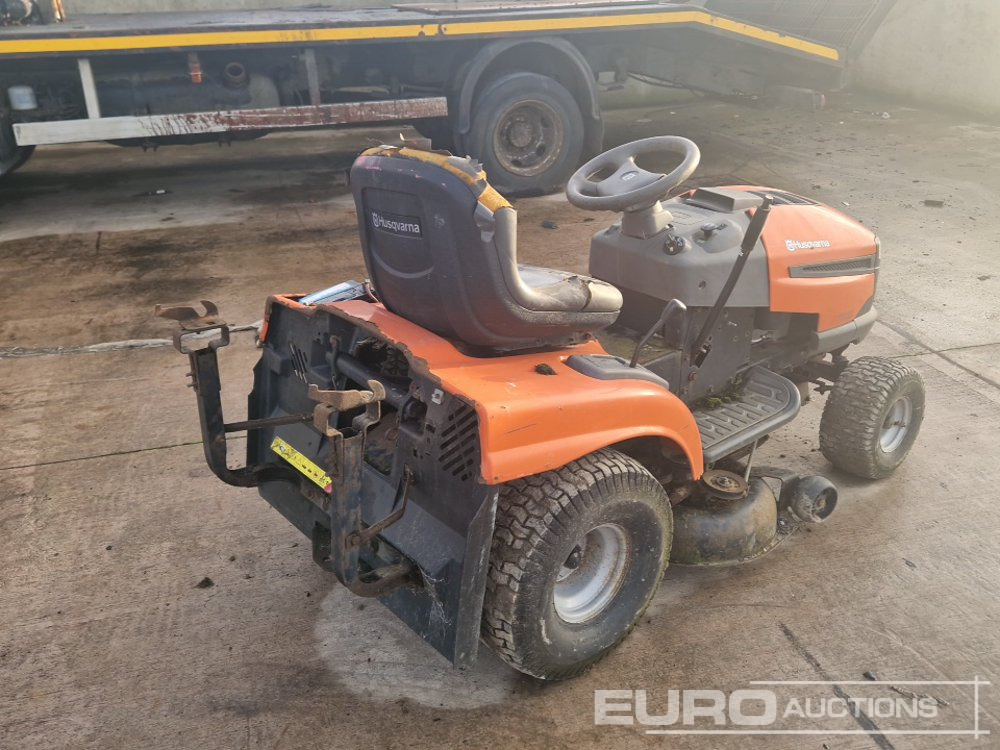 Husqvarna Petrol Ride on Lawnmower (Non Runner) - Motofaucheuse: photos 3 Husqvarna Petrol Ride on Lawnmower (Non Runner) - Motofaucheuse: photos 3