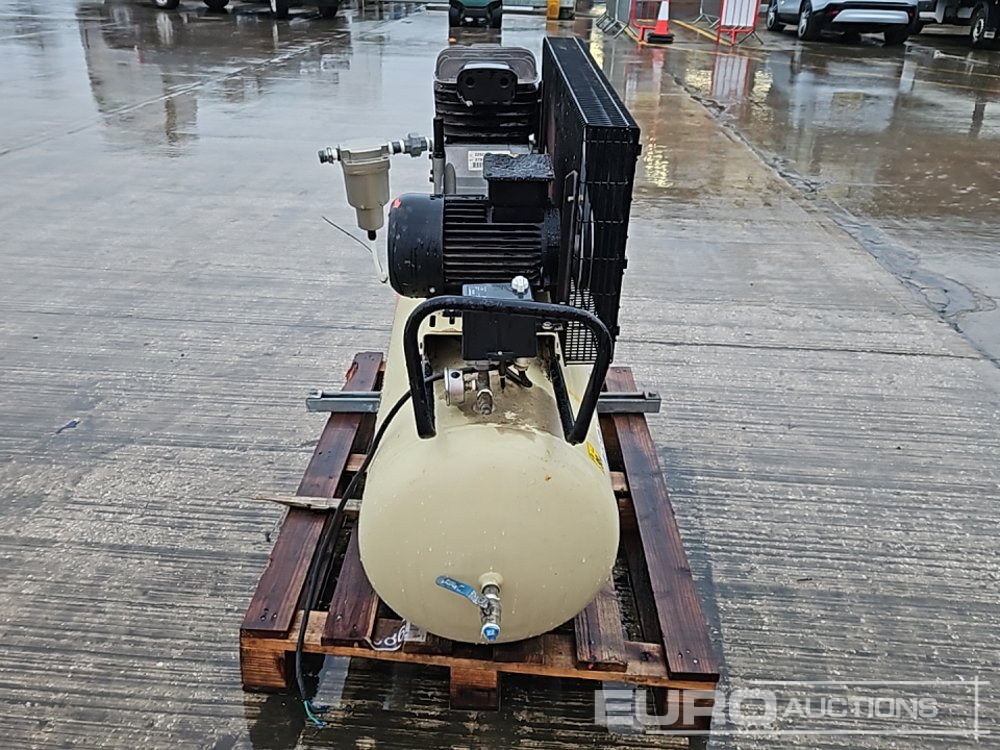 Ingersoll Rand 230 Volt Workshop Compressor - Compresseur d'air: photos 2 Ingersoll Rand 230 Volt Workshop Compressor - Compresseur d'air: photos 2
