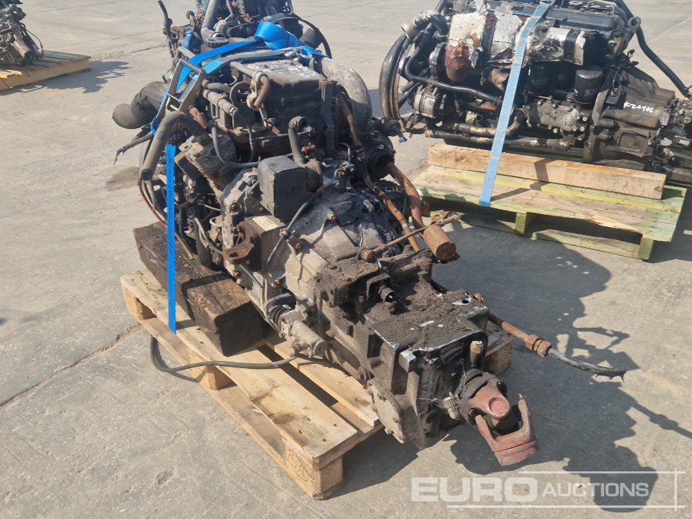 Iveco 6 Cylinder Engine, Gearbox - Moteur: photos 3 Iveco 6 Cylinder Engine, Gearbox - Moteur: photos 3