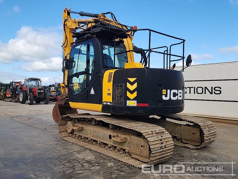 JCB JS130LC - Pelle sur chenille: photos 3 JCB JS130LC - Pelle sur chenille: photos 3