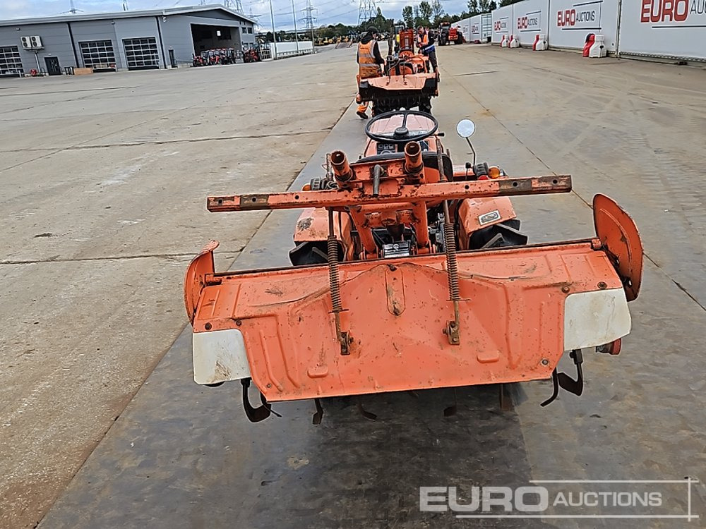 Kubota B1402-M - Micro tracteur: photos 4 Kubota B1402-M - Micro tracteur: photos 4