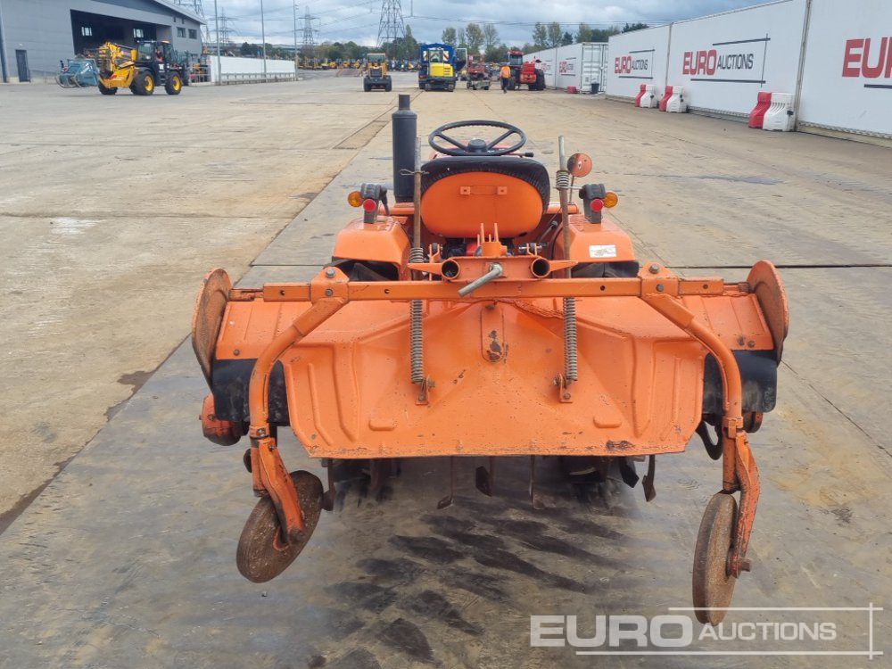 Kubota B1502 - Micro tracteur: photos 4 Kubota B1502 - Micro tracteur: photos 4