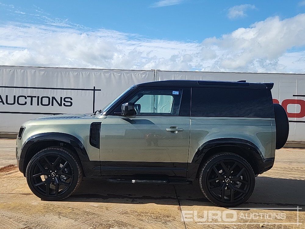 Land Rover Defender 90 - SUV: photos 2 Land Rover Defender 90 - SUV: photos 2