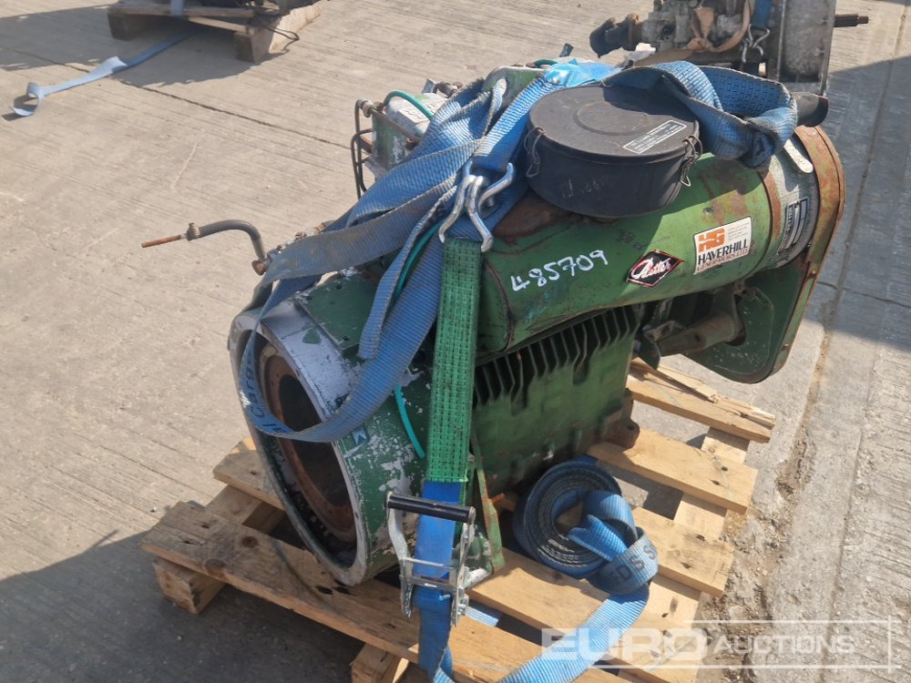 Lister Petter 3 Cylinder Engine - Moteur: photos 5 Lister Petter 3 Cylinder Engine - Moteur: photos 5