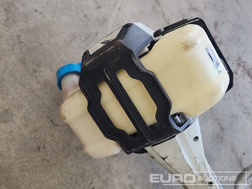 Équipement de garage Macallister Petrol Strimmer: photos 18