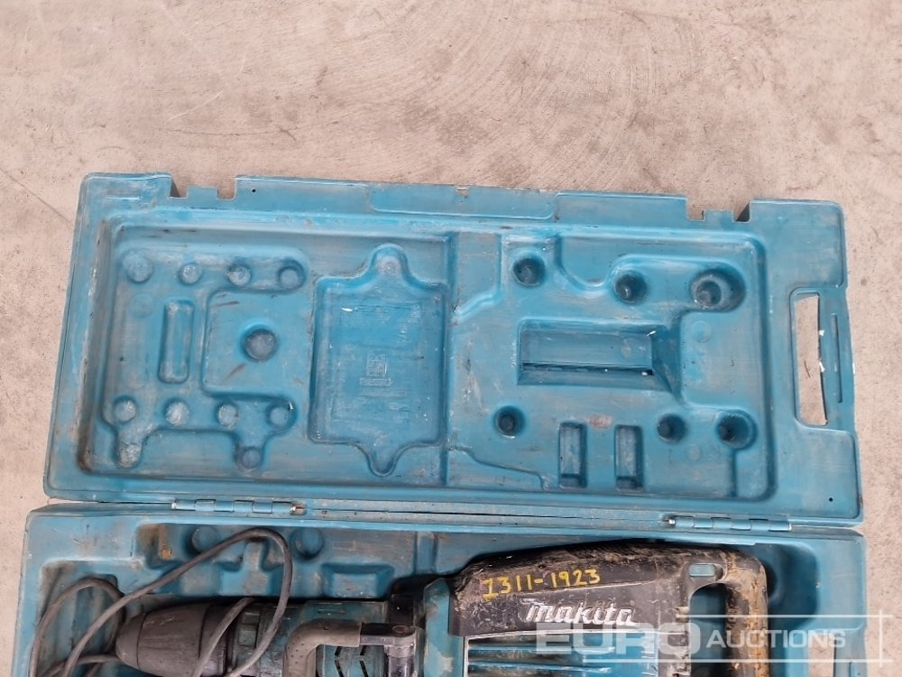 Matériel de chantier Makita HM1214C: photos 9