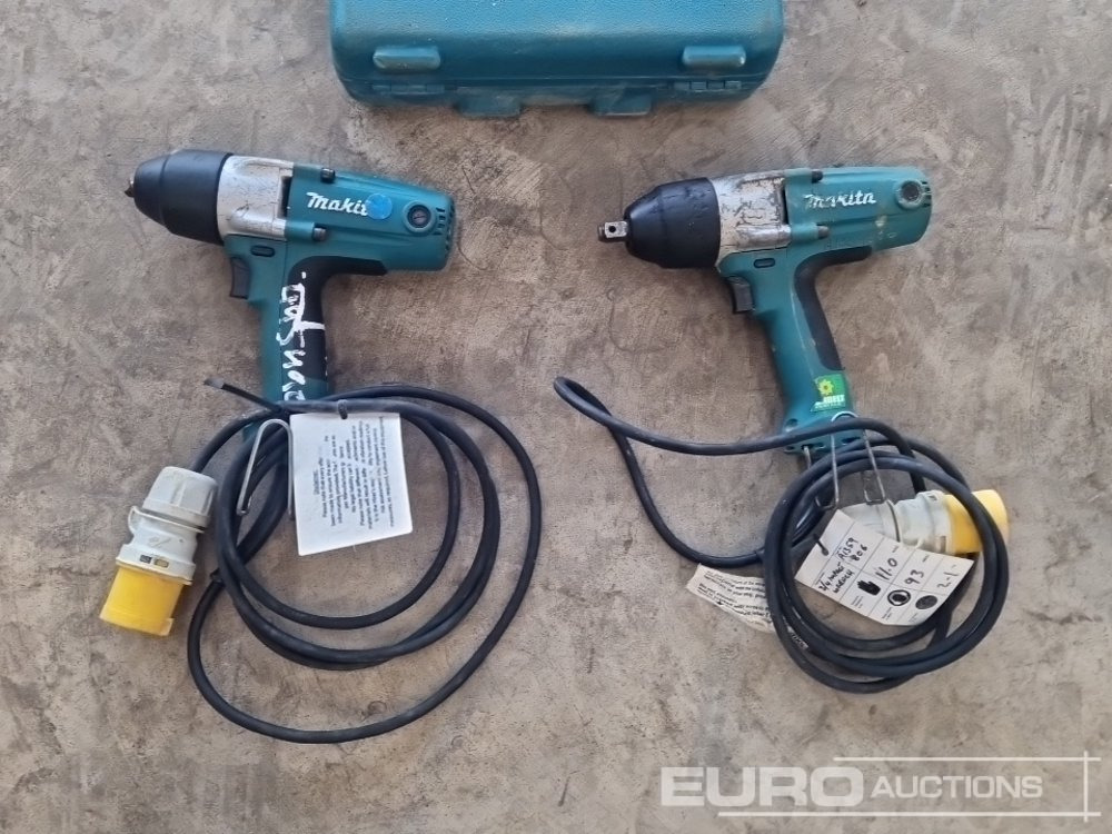 Makita TW0250 110 Volt Impact Gun (2 of) - Matériel de chantier: photos 5 Makita TW0250 110 Volt Impact Gun (2 of) - Matériel de chantier: photos 5