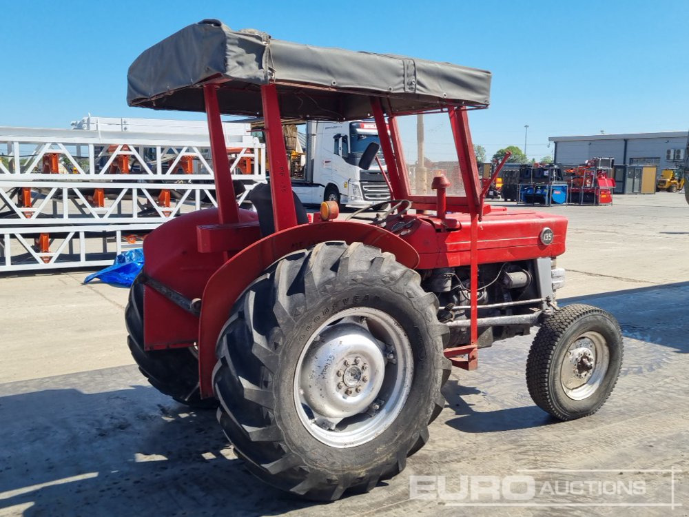 Massey Ferguson MF135 - Tracteur agricole: photos 5 Massey Ferguson MF135 - Tracteur agricole: photos 5