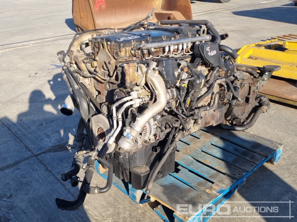 Mercedes 6 Cylinder Engine, Gearbox - Moteur: photos 1 Mercedes 6 Cylinder Engine, Gearbox - Moteur: photos 1