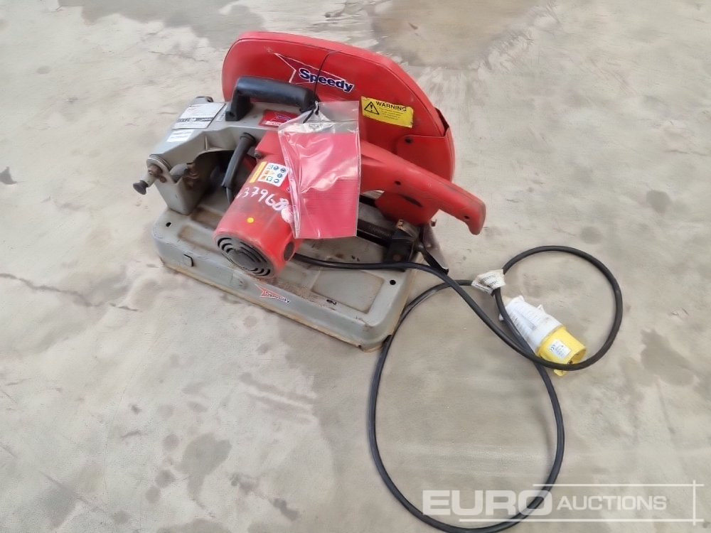 Milwaukee 110 Volt Cut Off Saw - Équipement de garage: photos 2 Milwaukee 110 Volt Cut Off Saw - Équipement de garage: photos 2