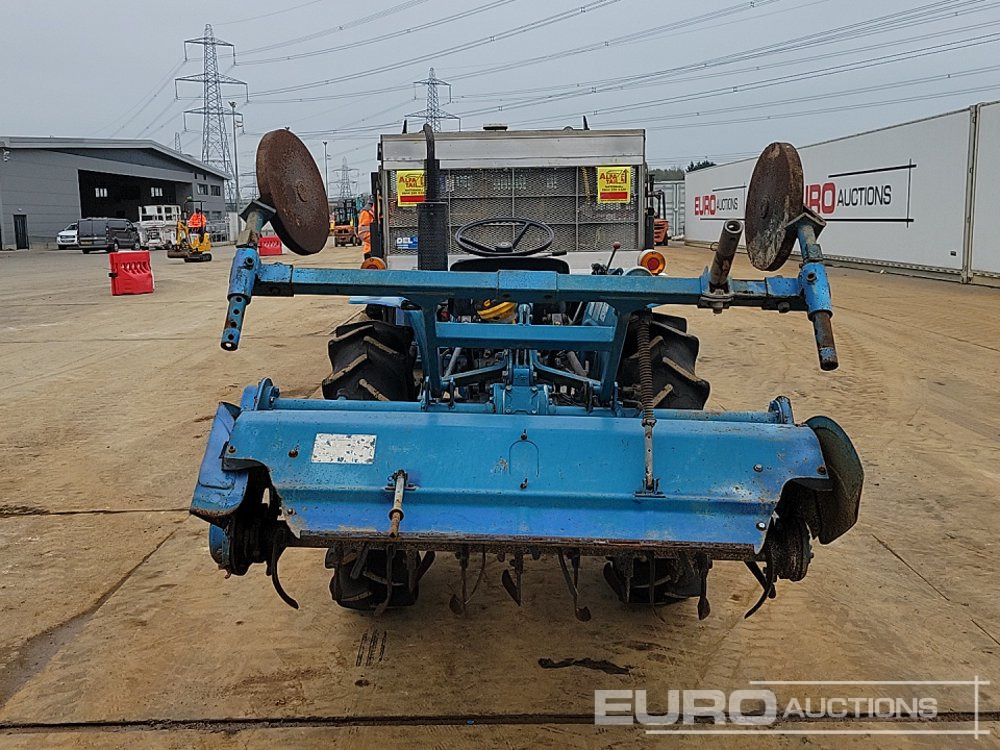 Mitsubishi D2350 - Micro tracteur: photos 4 Mitsubishi D2350 - Micro tracteur: photos 4