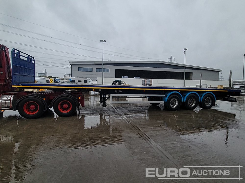 Montracon Tri Axle Flatbed Trailer - Semi-remorque plateau: photos 2 Montracon Tri Axle Flatbed Trailer - Semi-remorque plateau: photos 2