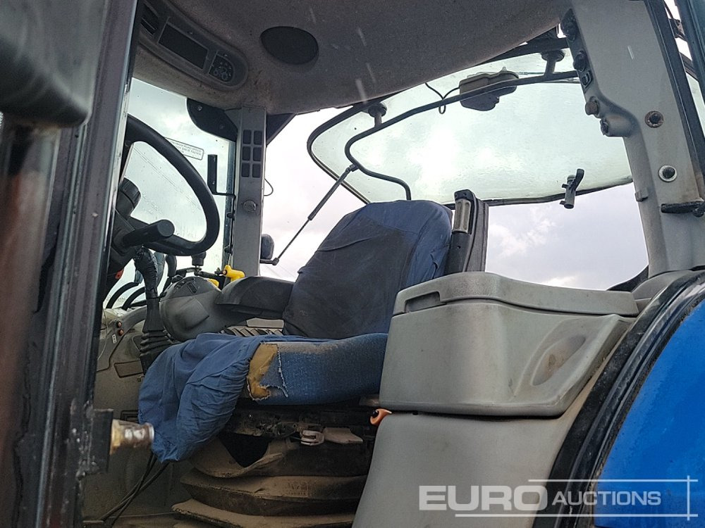 Tracteur agricole New Holland T6070: photos 31